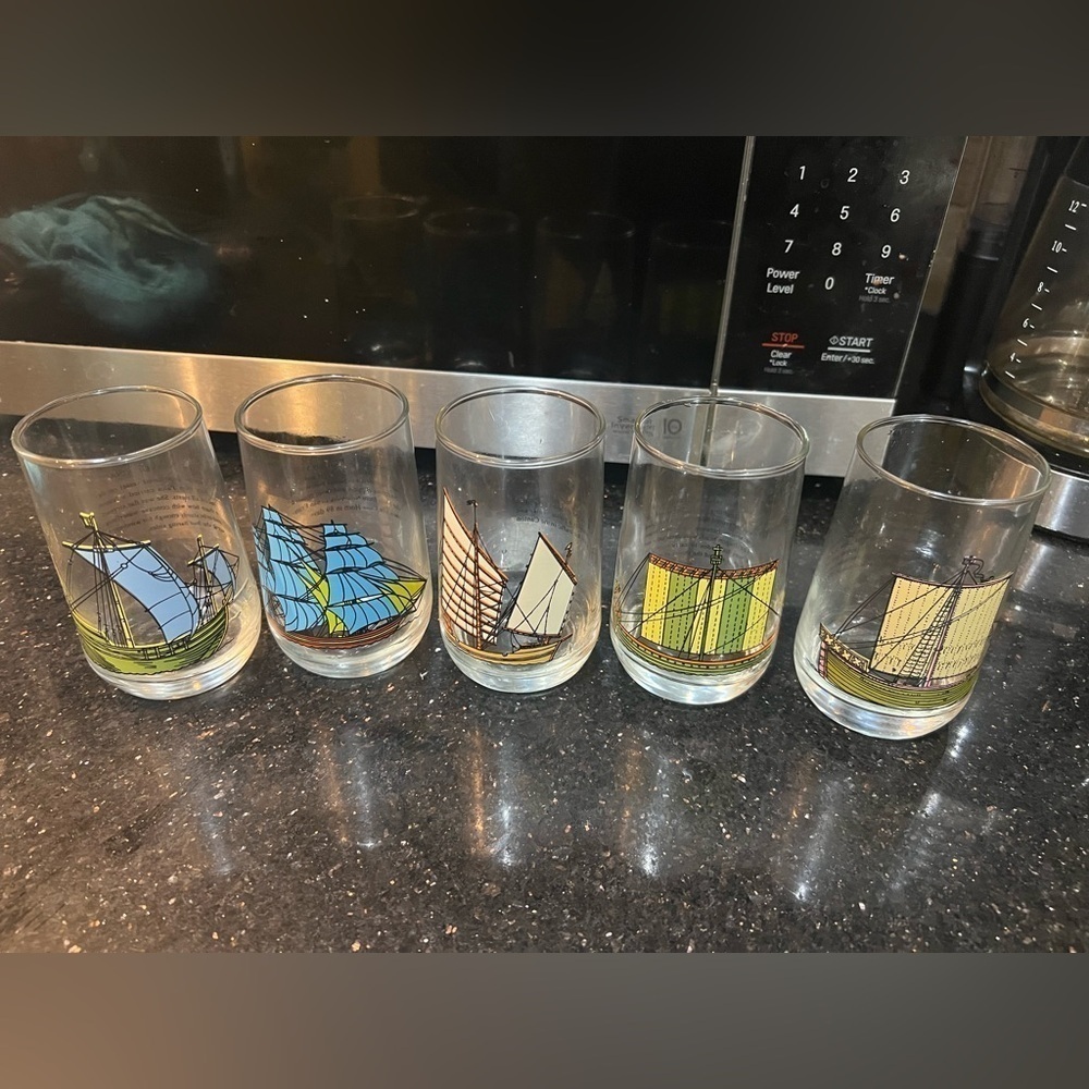 Vintage 1970s Brockway Historic Sailing Ship Collection Drinking Glasses